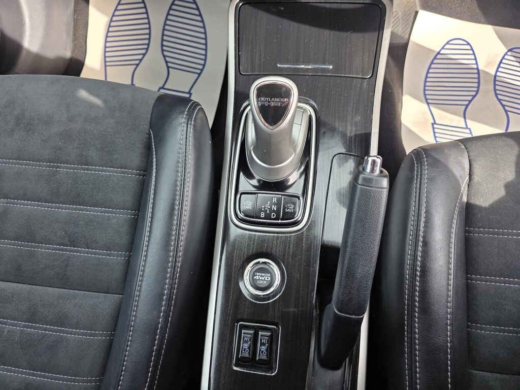 Used Mitsubishi Outlander 2016 for sale - 78216035: Photo 31