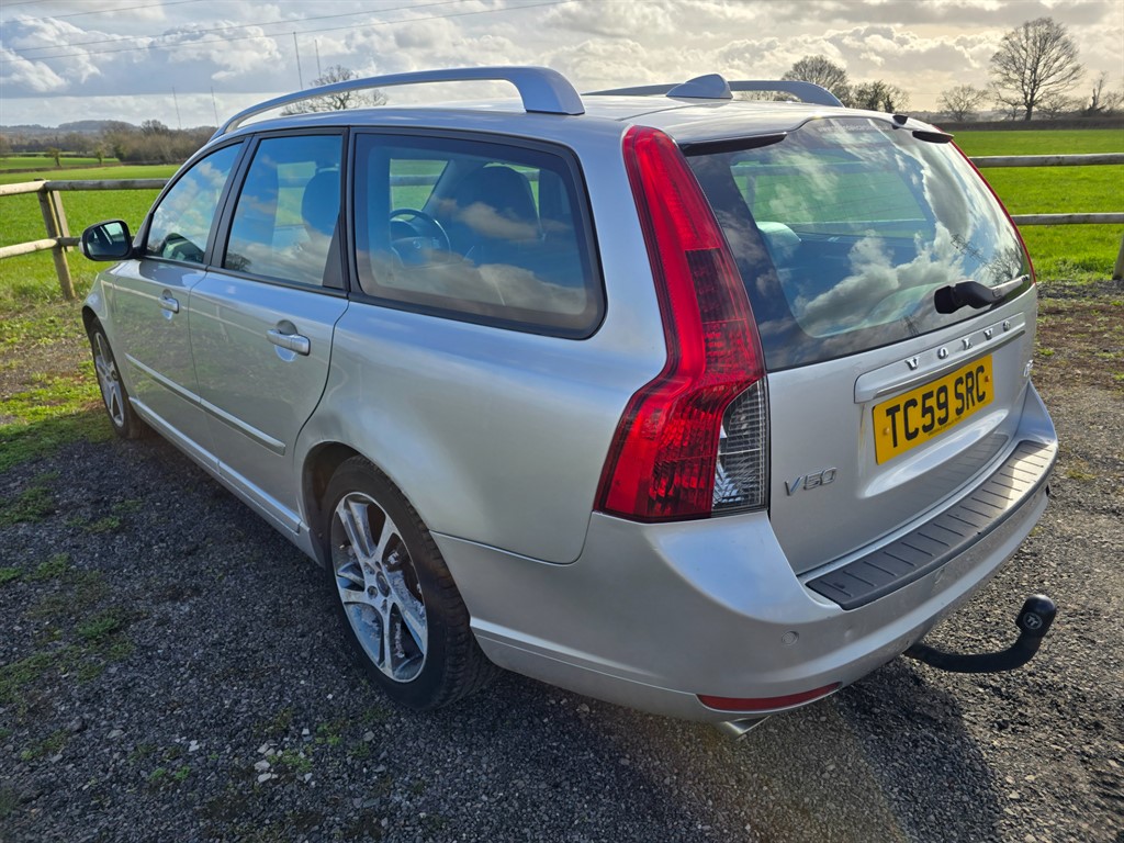 Used Volvo V50 2012 for sale - 77638333: Photo 11