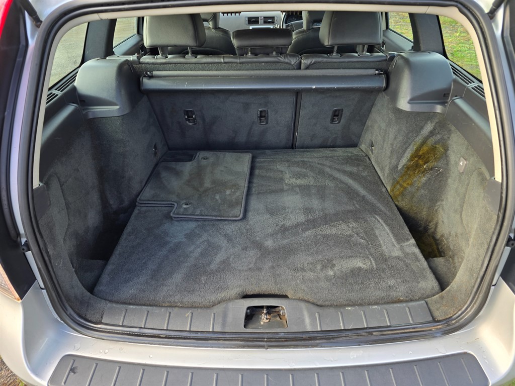 Used Volvo V50 2012 for sale - 77638333: Photo 19