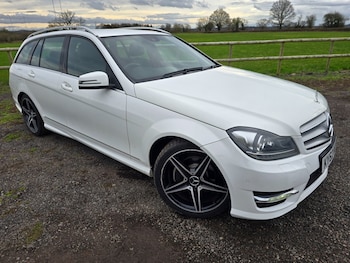Used Mercedes-Benz C Class 2012 for sale - 77679122: Photo