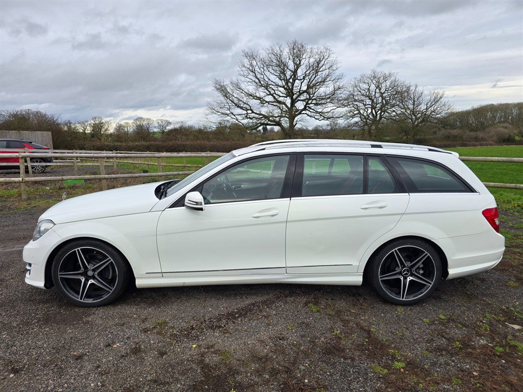 Used Mercedes-Benz C Class 2012 for sale - 77679122: Photo 8