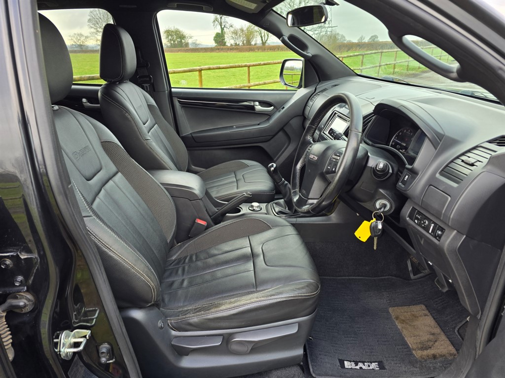 Used Isuzu D-Max 2015 for sale - 77472128: Photo 11