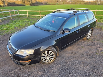 Used Volkswagen Passat 2009 for sale - 77928000: Photo