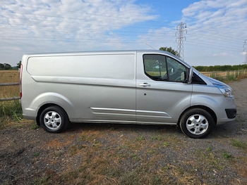 Used Ford Transit Custom 2015 for sale - 75689207: Photo