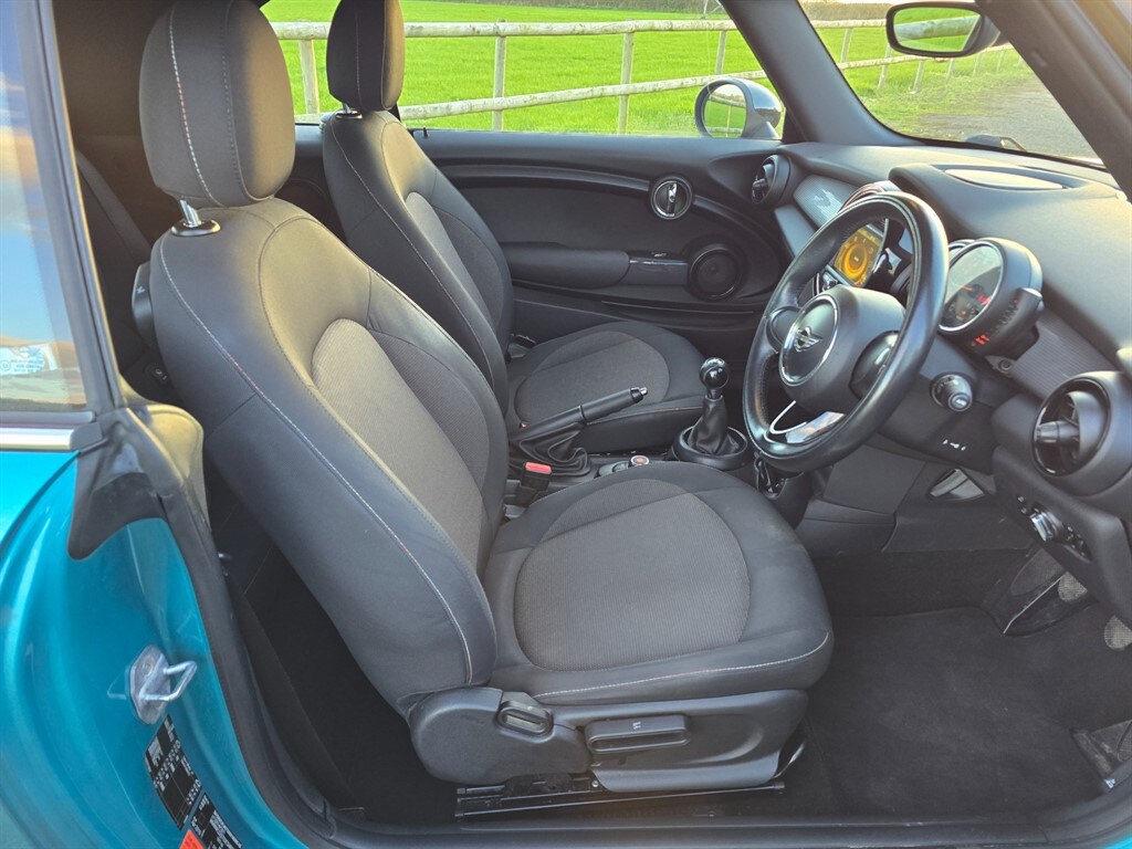 Used MINI Convertible 2016 for sale - 77885639: Photo 15