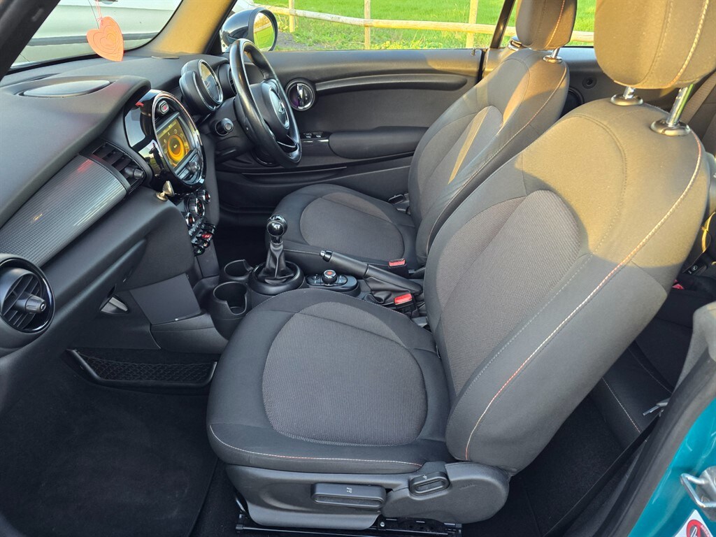 Used MINI Convertible 2016 for sale - 77885639: Photo 19