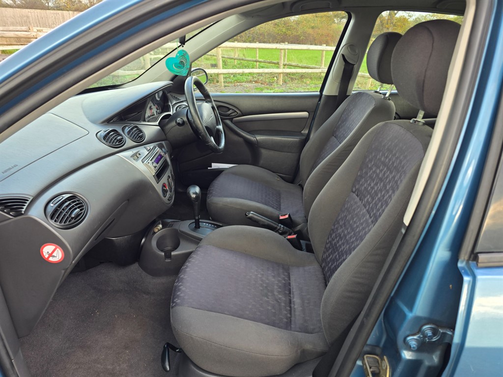 Used Ford Focus 2001 for sale - 77127714: Photo 12