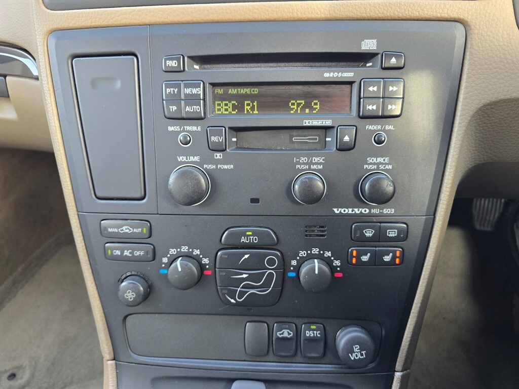 Used Volvo V70 2004 for sale - 78118111: Photo 20