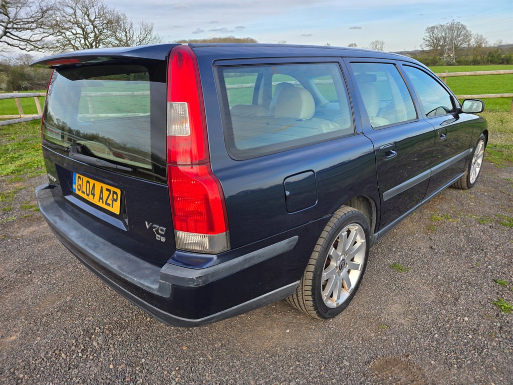 Used Volvo V70 2004 for sale - 78118111: Photo 8