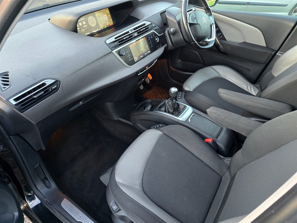 Used Citroen Grand C4 Picasso 2018 for sale - 77885648: Photo 14