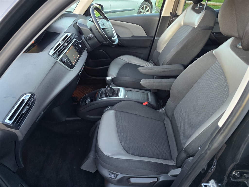 Used Citroen Grand C4 Picasso 2018 for sale - 77885648: Photo 15