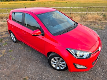 Used Hyundai i20 2013 for sale - 79257015: Photo