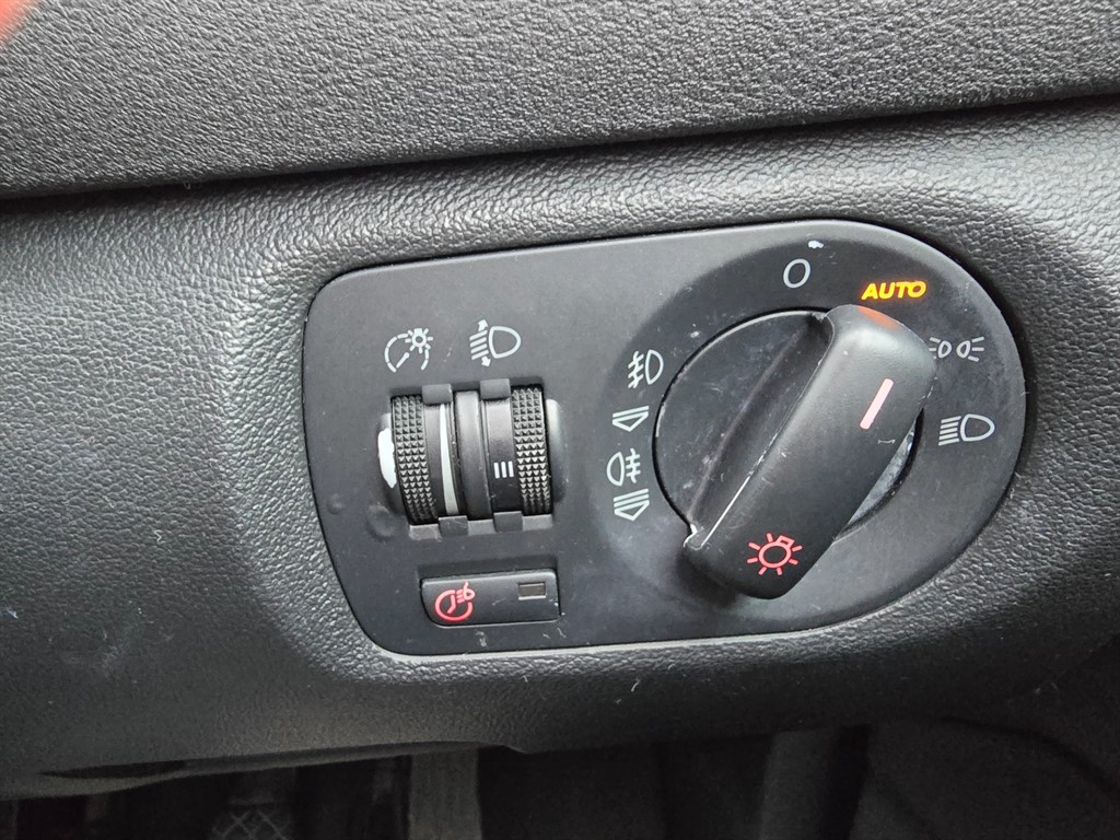 Used Audi A3 2006 for sale - 77660697: Photo 23