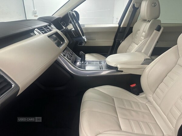 Used Land Rover Range Rover Sport 2017 for sale - 76667550: Photo 11
