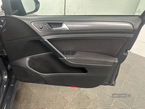 Used Volkswagen Golf 2019 for sale - 76998392: Photo 16