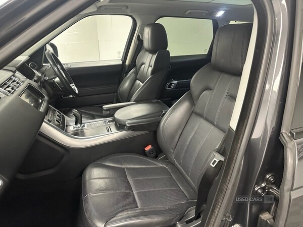 Used Land Rover Range Rover Sport 2017 for sale - 76573833: Photo 11