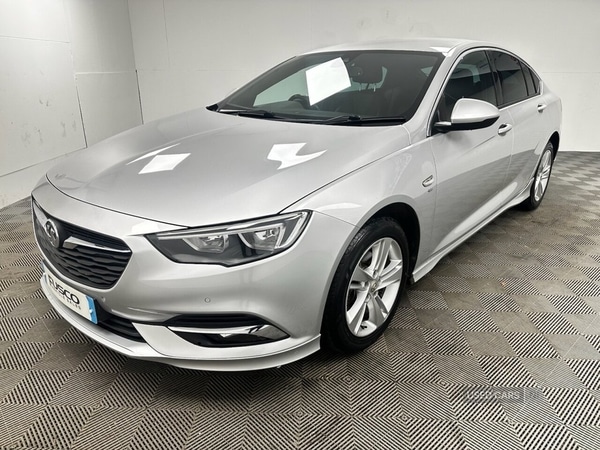 Used Vauxhall Insignia 2017 for sale - 77120946: Photo 3