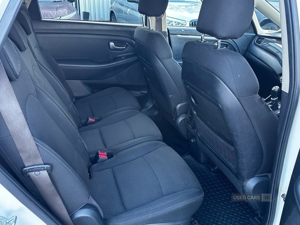 Used Kia Carens 2017 for sale - 77613514: Photo 9