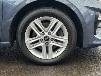 Used Kia Ceed 2019 for sale - 79610003: Photo