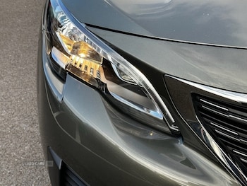 Used Peugeot 5008 2018 for sale - 79534052: Photo