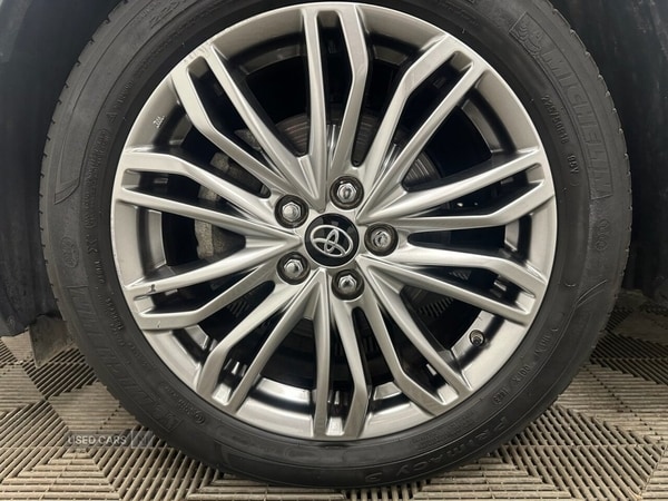 Used Toyota C-HR 2023 for sale - 75647758: Photo 2