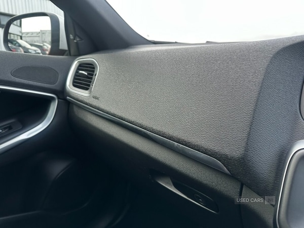 Used Volvo V40 2018 for sale - 77560319: Photo 23