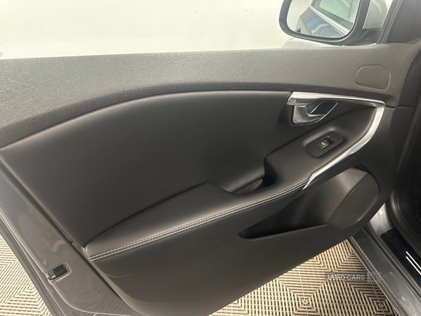 Used Volvo V40 2016 for sale - 77021466: Photo 11