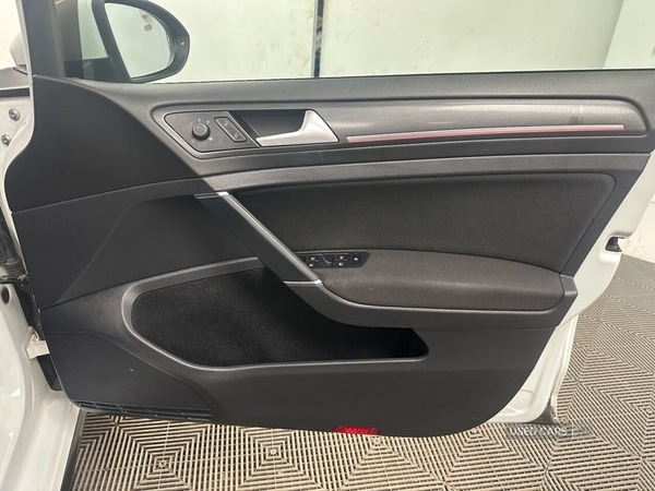 Used Volkswagen Golf 2017 for sale - 76123321: Photo 14