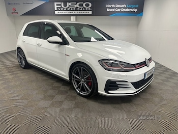 Volkswagen - Golf