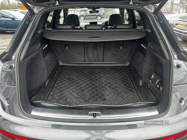 Used Audi Q5 2017 for sale - 77840351: Photo 11