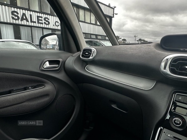 Used Citroen C3 Picasso 2017 for sale - 77825693: Photo 17