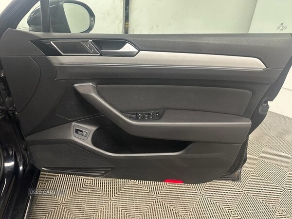 Used Volkswagen Passat 2015 for sale - 76433655: Photo 15