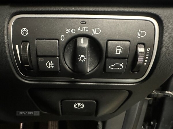 Used Volvo V60 2018 for sale - 76296544: Photo 17