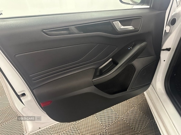 Used Ford Focus 2021 for sale - 76927218: Photo 10