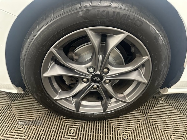 Used Ford Focus 2021 for sale - 76927218: Photo 3