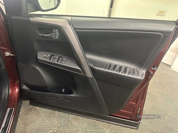 Used Toyota RAV4 2016 for sale - 76702864: Photo 17