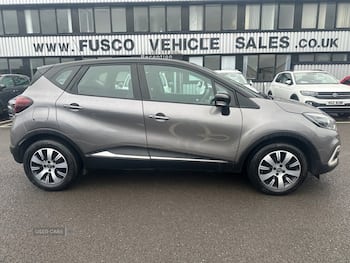 Used Renault Captur 2018 for sale - 79742513: Photo