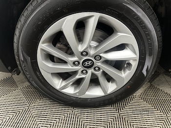 Used Hyundai TUCSON 2016 for sale - 77157132: Photo