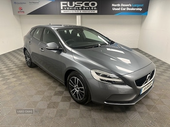 2017 - T2 [122] Momentum 5dr