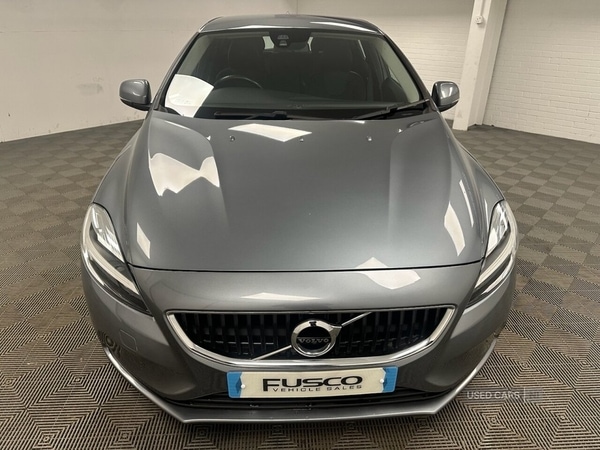 Used Volvo V40 2017 for sale - 76667558: Photo 2