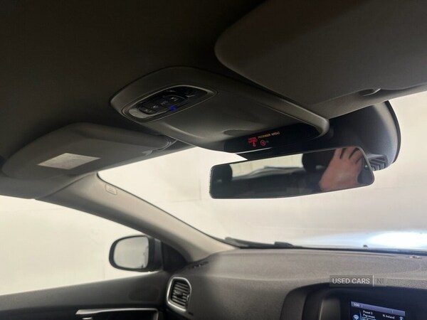 Used Volvo V40 2017 for sale - 76667558: Photo 28