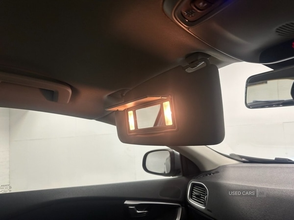 Used Volvo V40 2017 for sale - 76667558: Photo 29