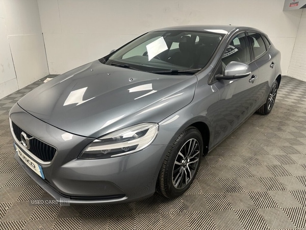 Used Volvo V40 2017 for sale - 76667558: Photo 3