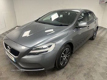 Used Volvo V40 2017 for sale - 76667558: Photo