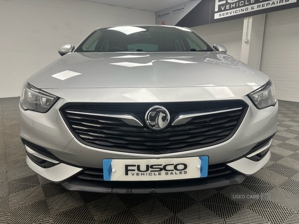 Used Vauxhall Insignia 2017 for sale - 76513979: Photo 2