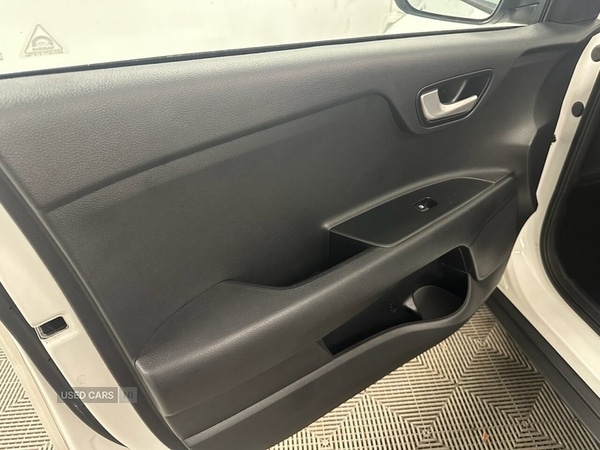 Used Kia Stonic 2018 for sale - 76593186: Photo 10