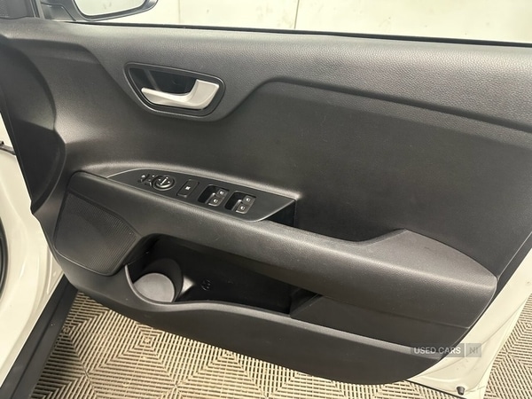 Used Kia Stonic 2018 for sale - 76593186: Photo 17