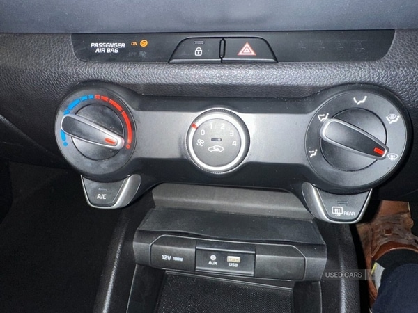 Used Kia Stonic 2018 for sale - 76593186: Photo 21