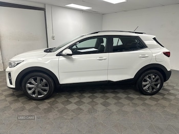 Used Kia Stonic 2018 for sale - 76593186: Photo