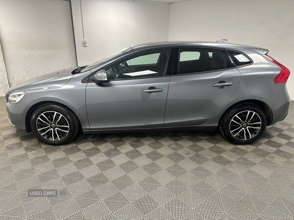 Used Volvo V40 2017 for sale - 76099718: Photo 4